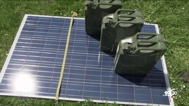 L’installation de panneaux photovoltaïques pourrait être un pas vers la sortie des énergies fossiles, si des décisions politiques sont prises pour la promouvoir.