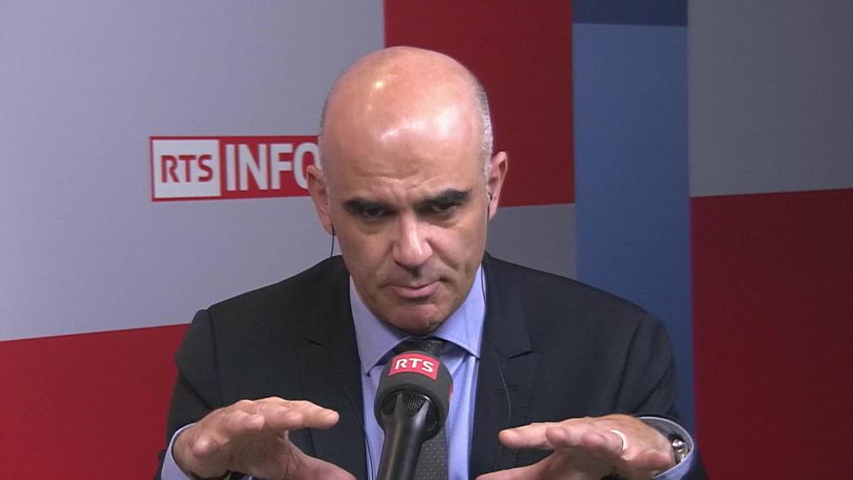 Alain Berset veut rendre le deuxième pilier plus viable et plus égalitaire, son interview