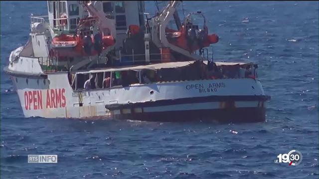 L'Open Arms se trouve depuis 19 jours au large de l'Italie. L'Espagne va envoyer un bateau militaire.