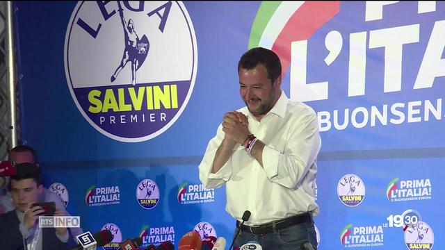 Le léguiste Matteo Salvini déjà en campagne après avoir pulvérisé la coalition avec le Mouvement 5 étoiles.