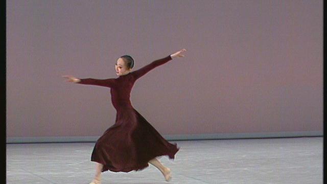 Asako Tanaka, danseuse Japon. Variation libre : Allegro, Vivaldi, C. Spuck.