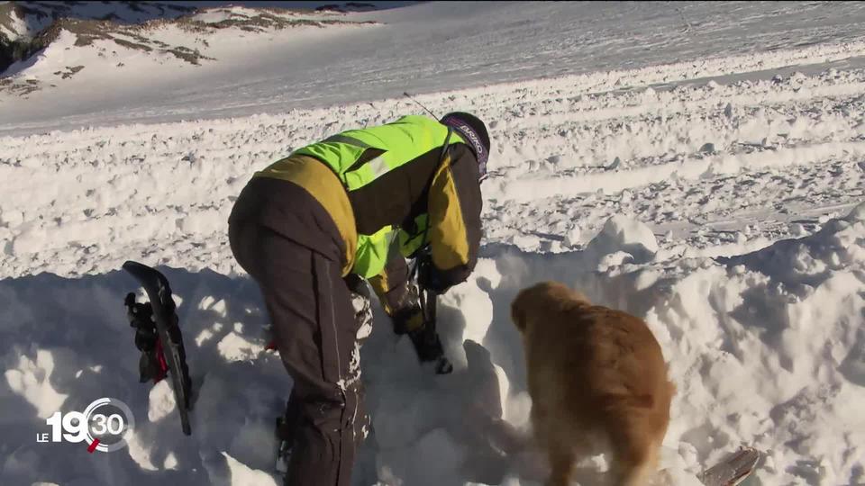 Avalanches: un exercice de sauvetage géant était organisé aujourd'hui aux Diablerets avec la REGA.