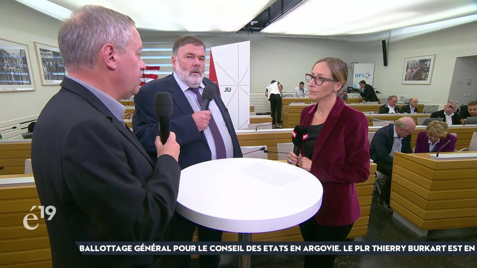 Les conseillers nationaux jurassiens Pierre-Alain Fridez (PS) et Jean-Paul Gschwind (PDC) commentent avec sérénité les résultats partiels des élections fédérales dans leur canton