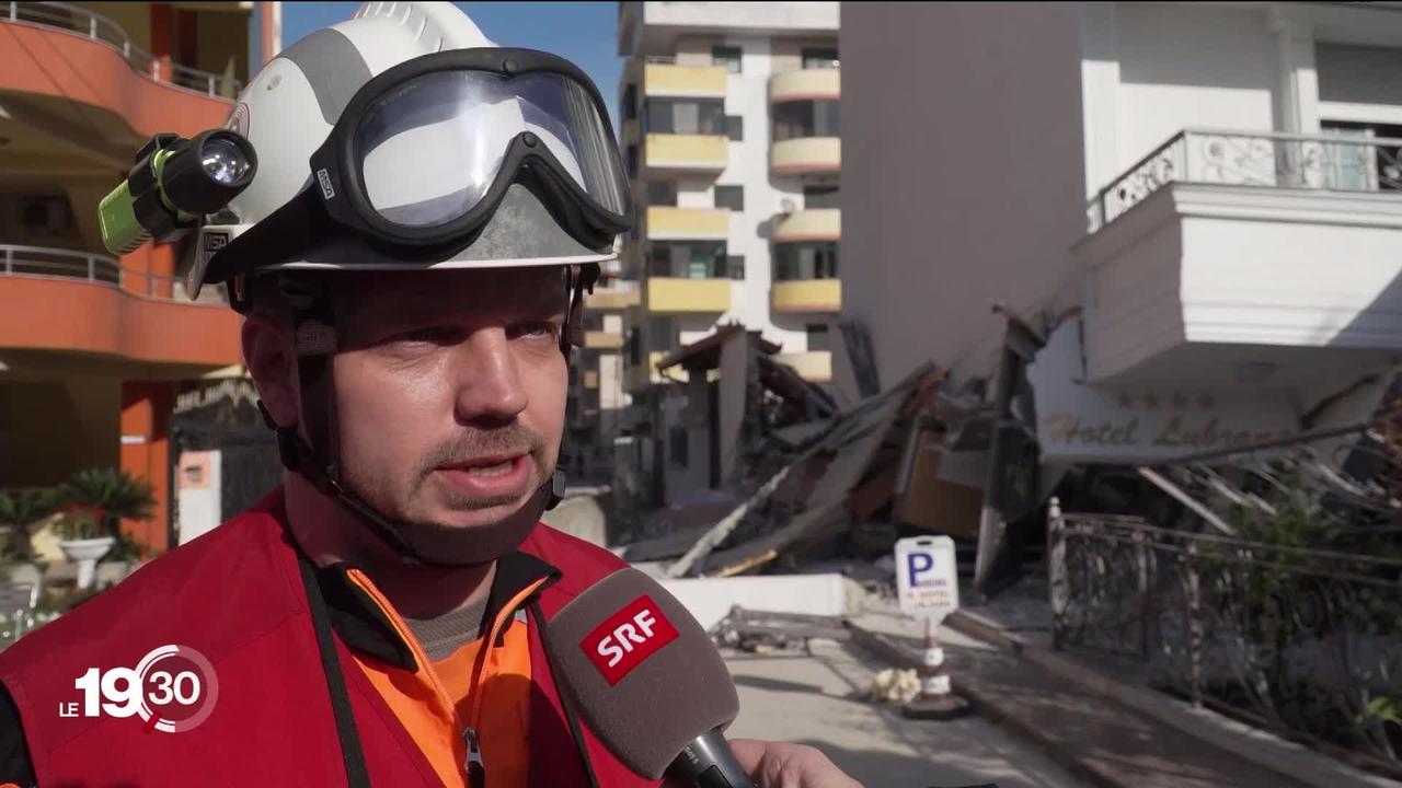 En Albanie, l'aide suisse est arrivée sur la côte pour aider les rescapés. Le bilan est d'au moins 40 morts.