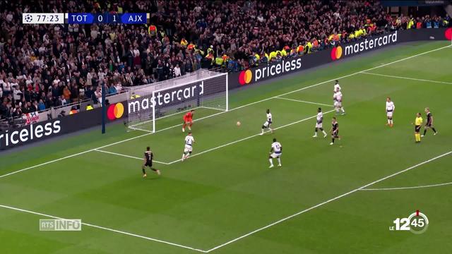 L'Ajax d'Amsterdam crée la surprise en battant les Anglais de Tottenham.