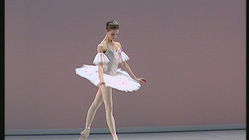 Ekaterina Menshish, danseuse Russie. Variation classique : La Belle : Aurore.