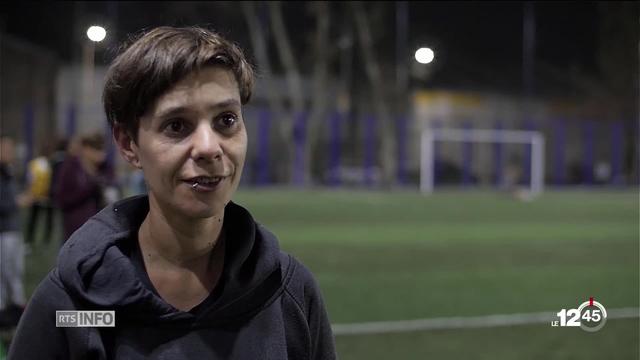 Reportage dans un bidonville argentin où l'émancipation féminine passe par le football