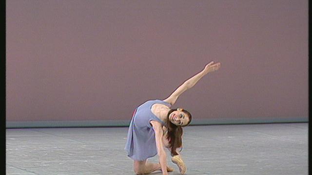 Anne Dancer, danseuse France. Variation libre : Opus, Pergolese, E. Senen.