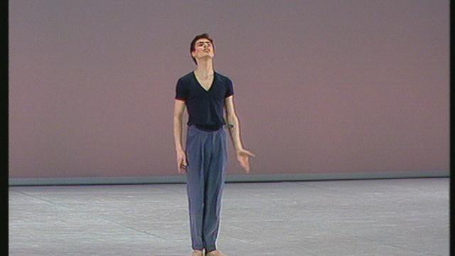 Tigran Mikaeljan, danseur Arménie. Variation libre : Once Again, P. Hindemith, P. Egli.