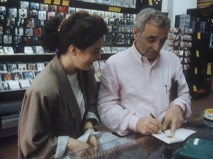 Charles Aznavour, résident suisse. 1989.