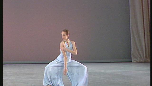 Agalie Vandamme, danseuse Belgique. Variation libre : La Mandragore, van Kampen, Swennen.