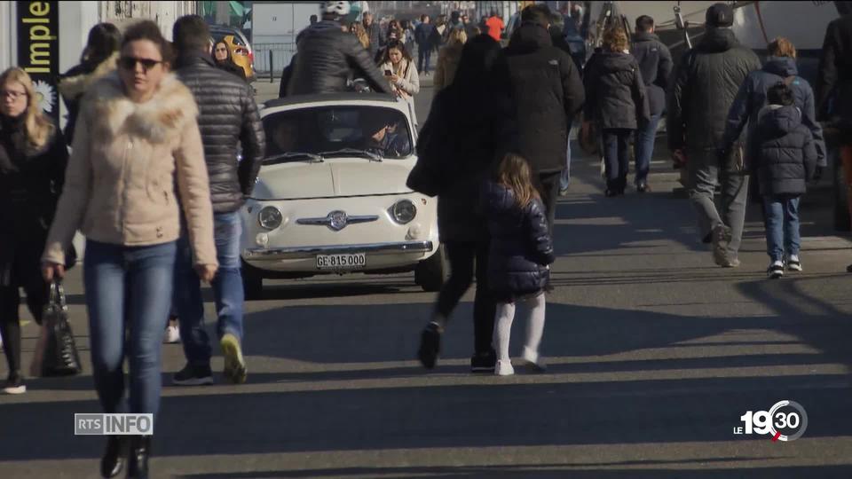 Autos: Les versions modernes de marques vintage ont enflé taille et prix en 60 ans