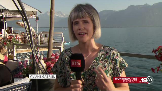 La venue d'Elton John à Montreux fait tourner les têtes. Son concert est une première dans un stade.