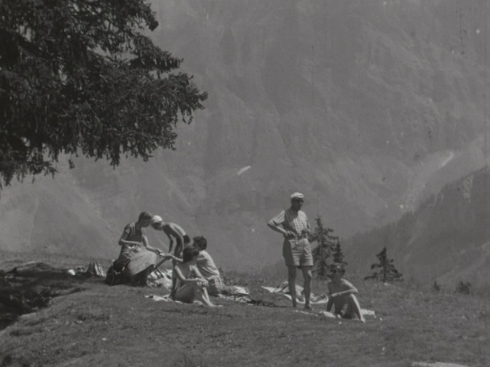 Les vacances estivales en Suisse en 1959. [RTS]