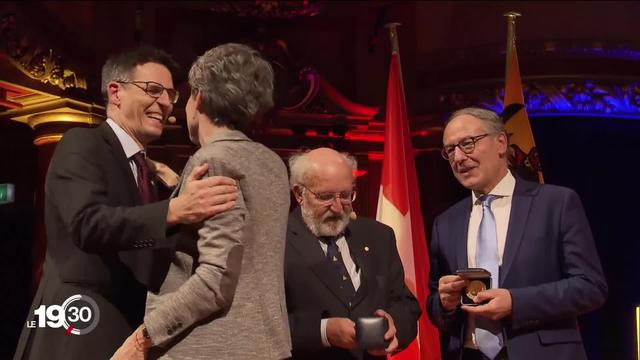 Retour triomphal de Didier Queloz et Michel Mayor à Genève après leur prix Nobel.