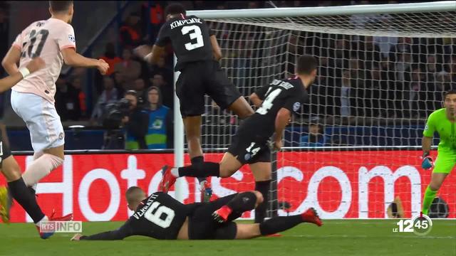 En Ligue des champions, le PSG s'est effondré face à Manchester United. Les Parisiens sont éliminés de la compétition.