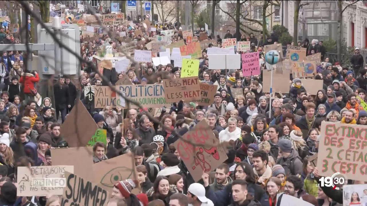 Manifestations pour le climat: 40'000 Suisses ont battu le pavé dans 14 villes du pays.