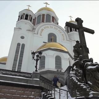 La place de l'Eglise orthodoxe en Russie et son rôle politique grandissant. Le tsar est devenu intouchable.