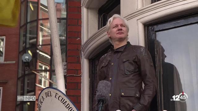 Julian Assange, fondateur de Wikileaks, arrêté par la police britannique dans l'ambassade d'Equateur à Londres.