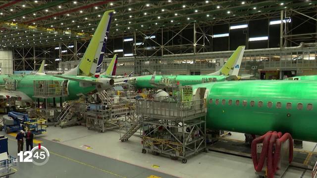 Boeing décide d'arrêter temporairement la production de ses 737 MAX, et des avions toujours cloués au sol après deux crashs.