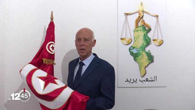 Tunisie: les "anti-système" en tête du 1er tour de la présidentielle.