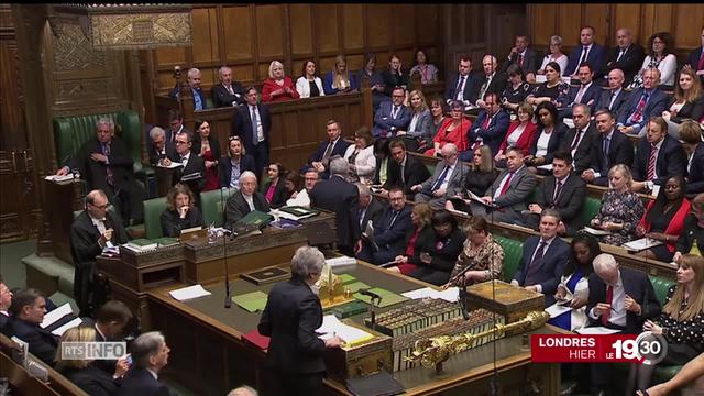 Au Royaume-uni, la démission de la ministre chargée des relations avec le Parlement met May sur la sellette