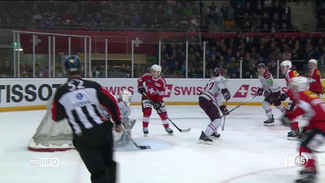 Hockey sur glace: avec ses stars Roman Josi et Nico Hischier, la Suisse bat la Lettonie 4 à 1.