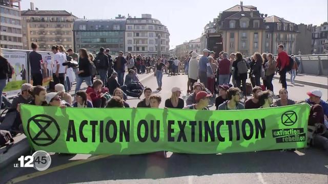 Les activistes d'Extinction Rebellion sont dans la rue à Lausanne pour dénoncer l'urgence climatique. Sur place, Jessica Renaud.