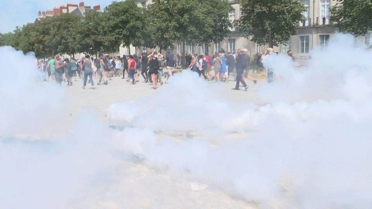 Les images des tensions à Nantes durant le défilé en hommage au jeune Steve