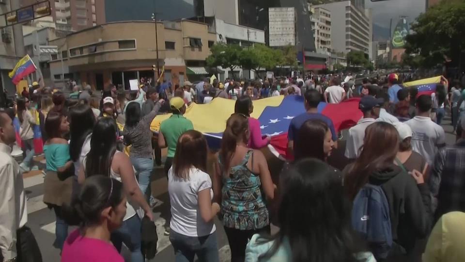 Manifestations pour le depart de Maduro au Venezuela