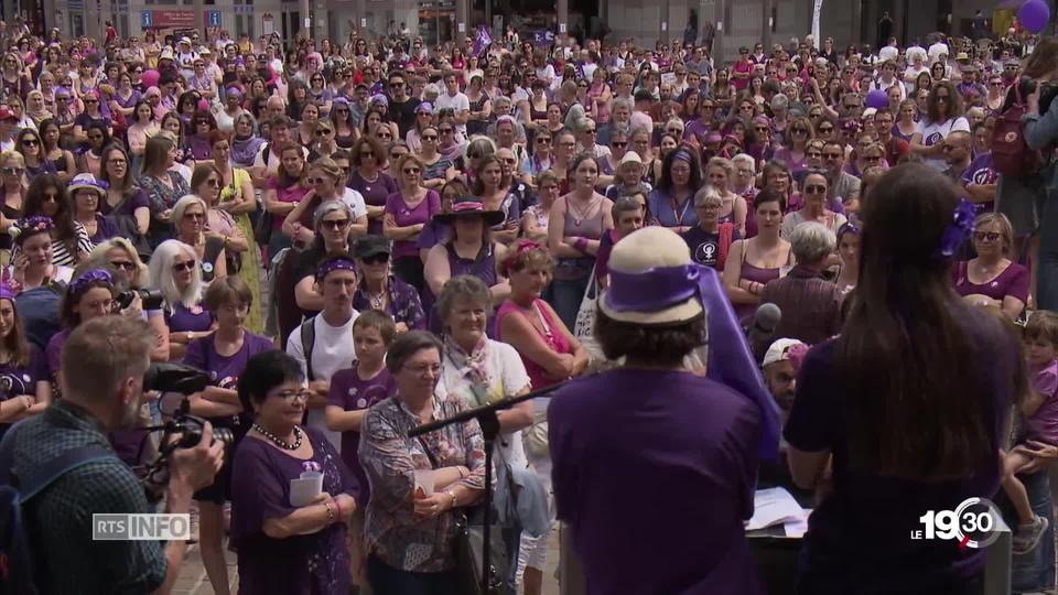 Des dizaines de milliers de femmes ont manifesté aujourd'hui en Suisse contre les discriminations