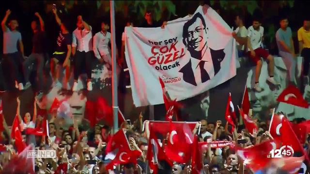 L'opposition en liesse à Istanbul après une victoire massive et un camouflet pour le parti présidentiel AKP.