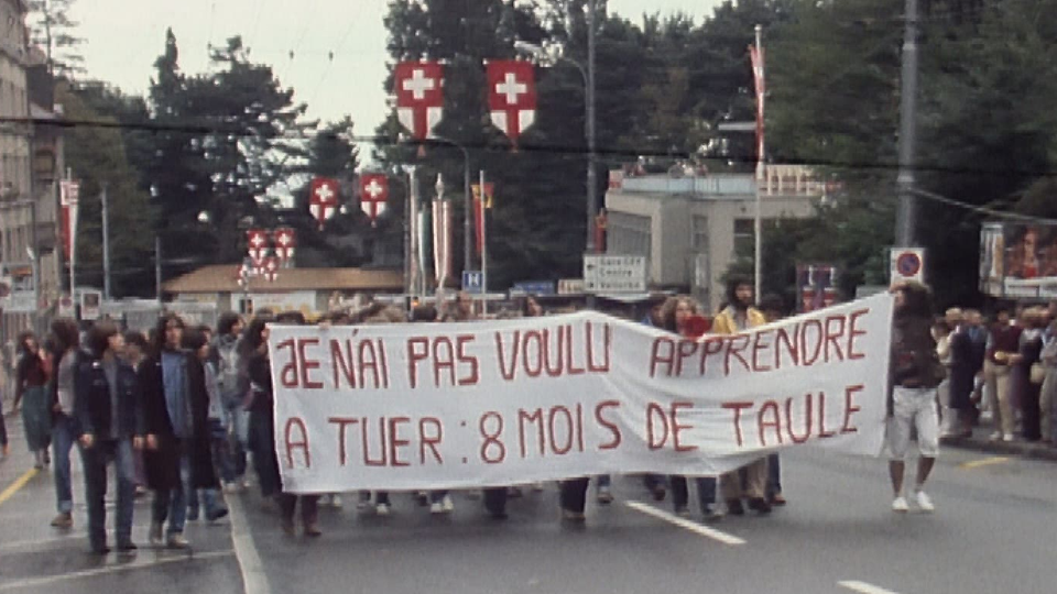 Manifestation contre l'armée