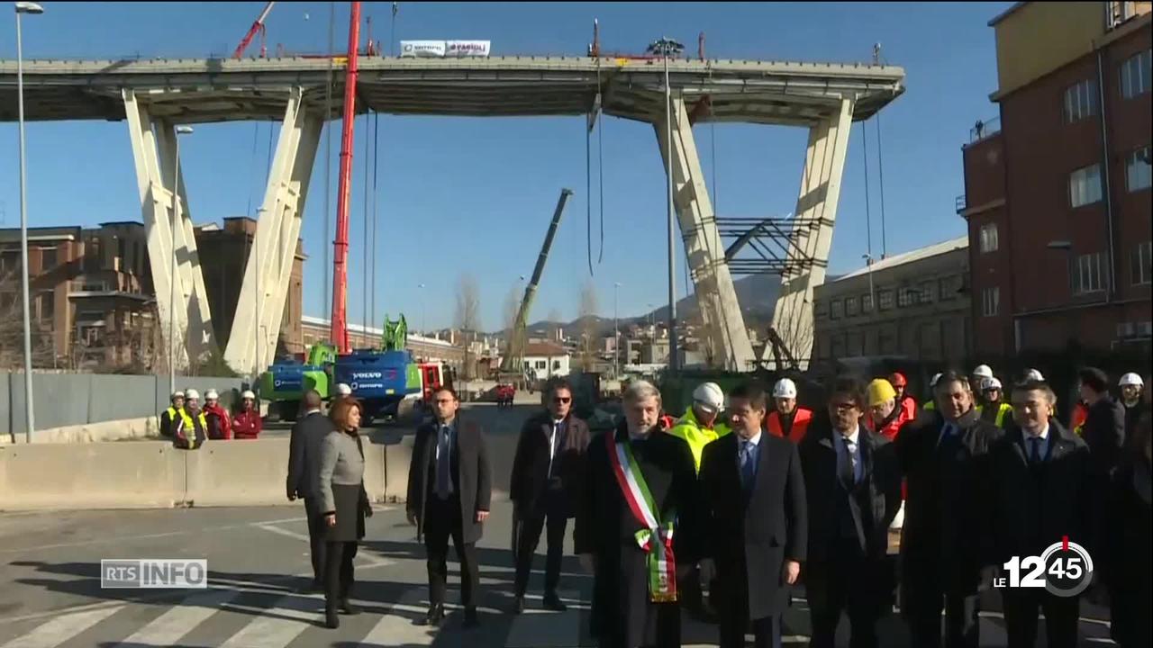 A Gênes, six mois après l'effondrement du pont Morandi qui avait fait 43 victimes, son démantèlement a commencé