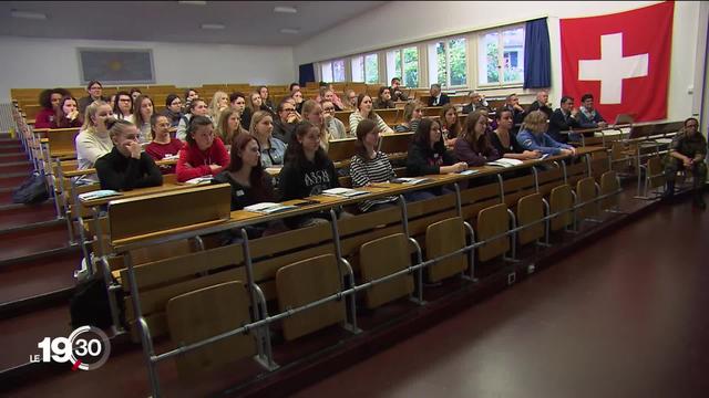 L'armée suisse manque de femmes. Pour les motiver, certains cantons organisent des journées d'informations facultatives