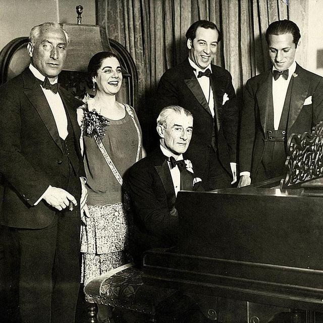 Ravel au piano en mars 1928 [wikipedia]