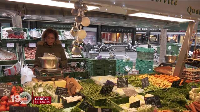 Dès le 1er janvier, les sacs plastiques gratuits seront interdits à Genève. Une révolution pour les vendeurs.