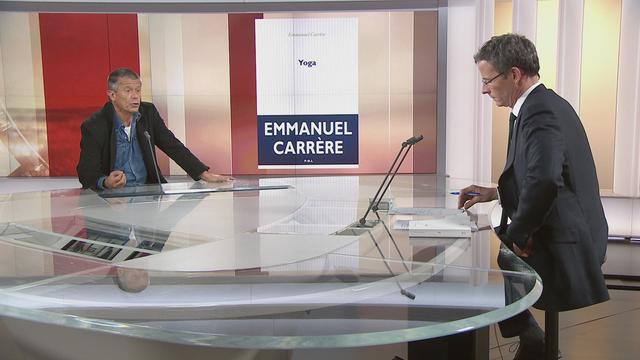 L'interview au 19h30 de l'écrivain français Emmanuel Carrère.