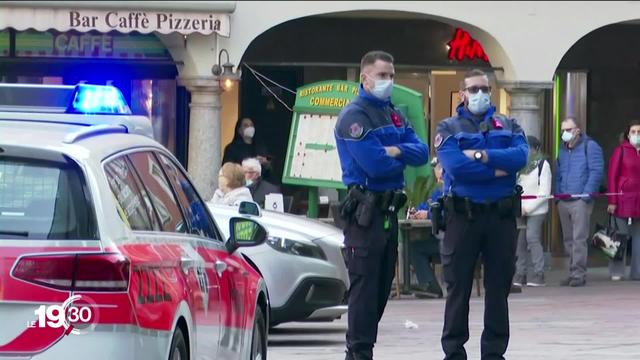 Une jeune femme a attaqué au couteau deux personnes dans un magasin de Lugano. Les autorités n'excluent pas un acte terroriste.
