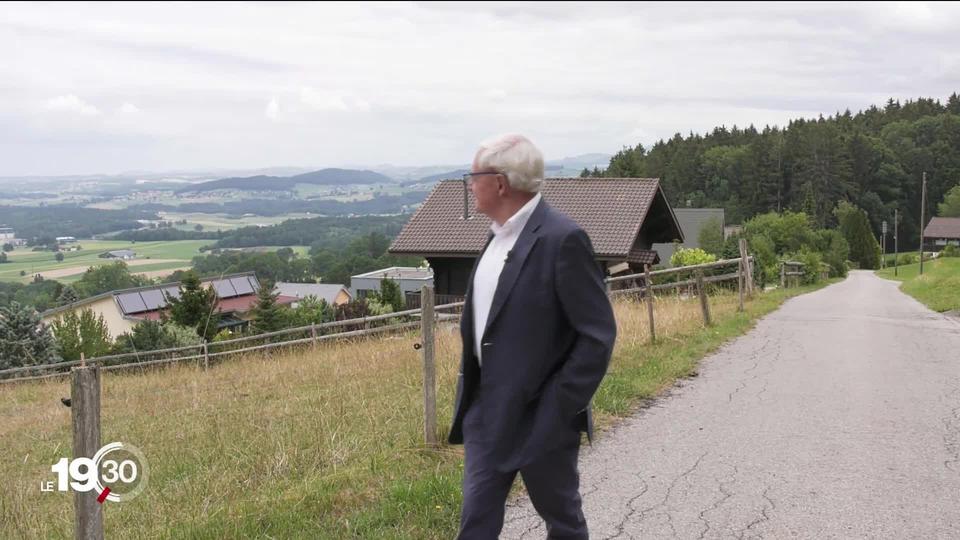 Série "Cherche élus désespérément": pour pallier les démissions, Fribourg prend des mesures pour accompagner les élus.