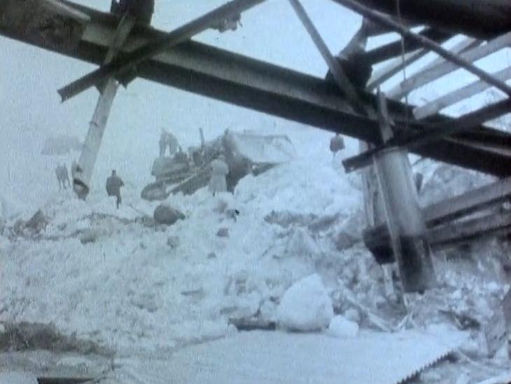 Ruines des baraquements du chantier de Mattmark, 1965