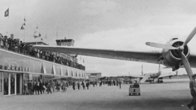 L'aéroport de Genève-Cointrin en 1957. [RTS]