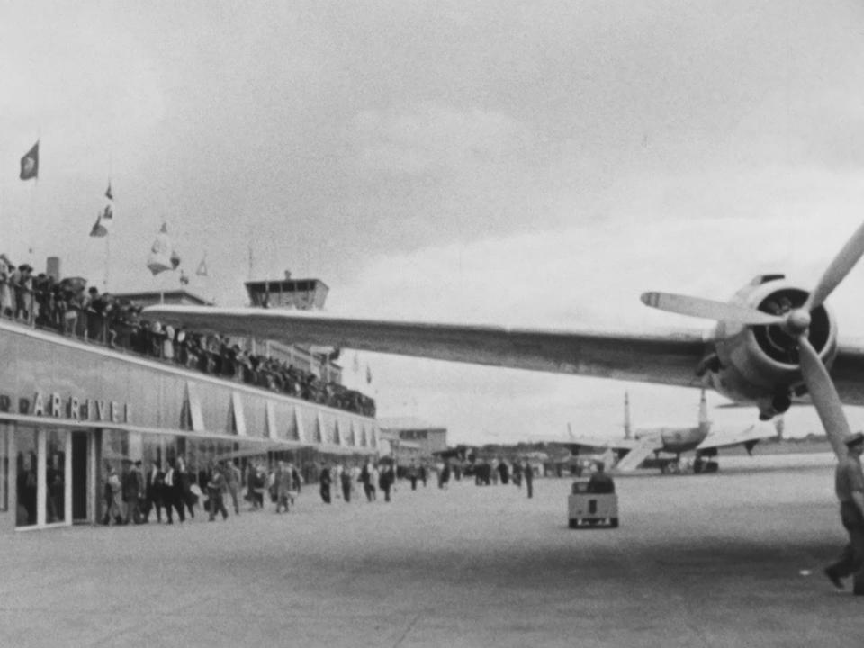 L'aéroport de Genève-Cointrin en 1957. [RTS]