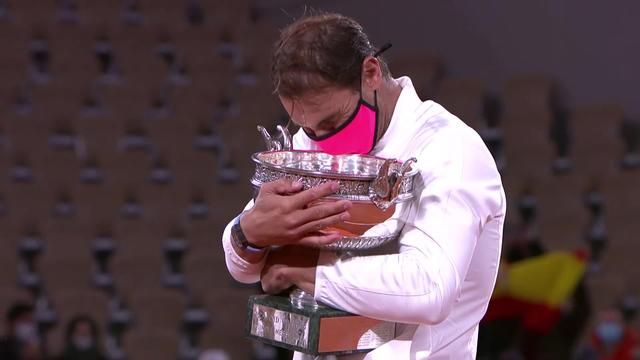 Finale, N.Djokovic (SRB) - R.Nadal (ESP) 0-6, 2-6, 5-7: 20e titre du Grand Chelem pour Rafael Nadal!