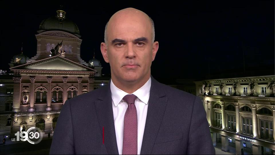 Alain Berset: "On doit faire évoluer la stratégie, il s'agit de protéger les personnes les plus vulnérables"