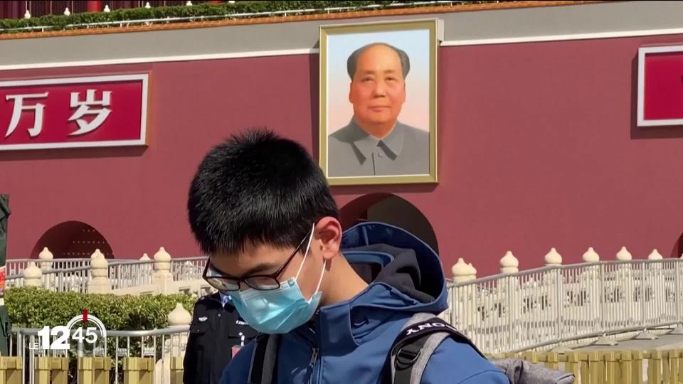 En Chine, 3 minutes de silence ont été respectées en hommage aux milliers de victimes du Covid-19.