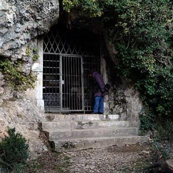 La grotte de Saint-Ursanne. [RTSreligion - Grégory Roth]