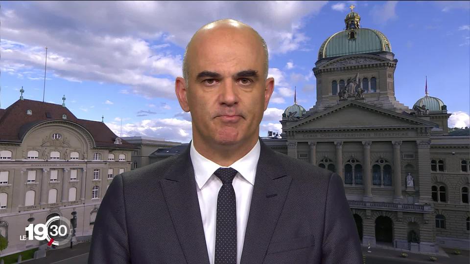 Alain Berset "On a tenu compte de l'évolution de l'épidémiologie. Il y a beaucoup de pression et on fait la synthèse".