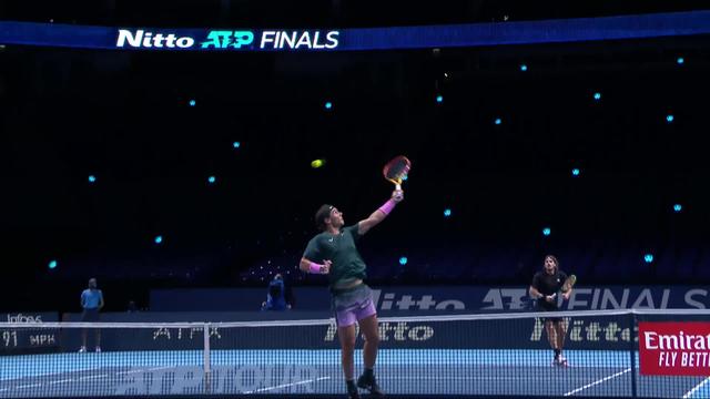 Round Robin, R. Nadal (ESP) - S. Tsitsipas (GRE) (6-4, 4-6, 6-2): Nadal s’en sort et jouera Medvedev en demies