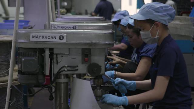 Reportage sur ces entreprises suisses qui ont parié sur le Vietnam.